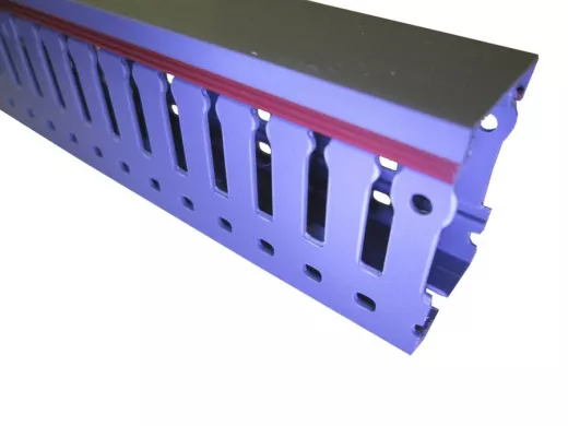 Короб перфорированный, серый RL6 25x40 (72м в уп.) ,шаг 10 паз 4мм,арт.01163RL DKC (в метрах)