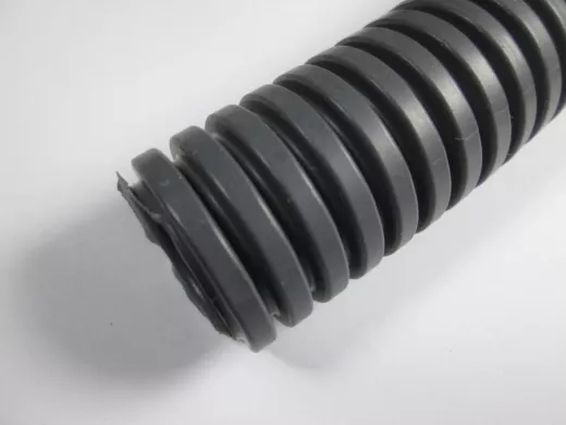 Труба гофрированная ПВХ d 32 с зондом (25м) легкая народная TDM SQ0401-0304