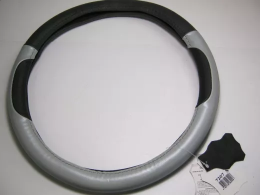 Оплетка на руль 36 см. S 7207 кожа черная+серая кожа "спорт" "гладкая"